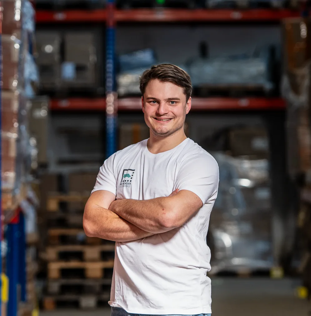 Fabian Richter in the warehouse — former 3PL managing director, now a vendor-independent fulfillment consultant